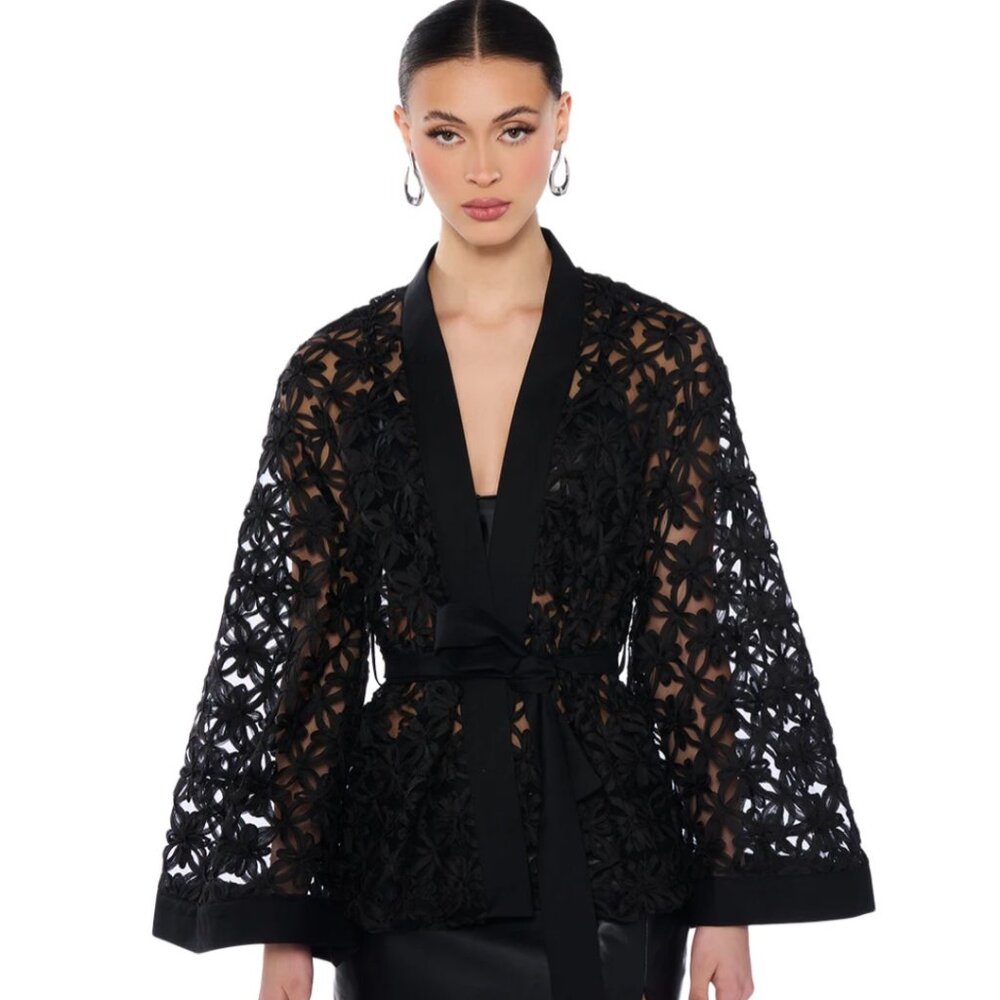 ENCHANTING BLACK LACED BLAZER - L
